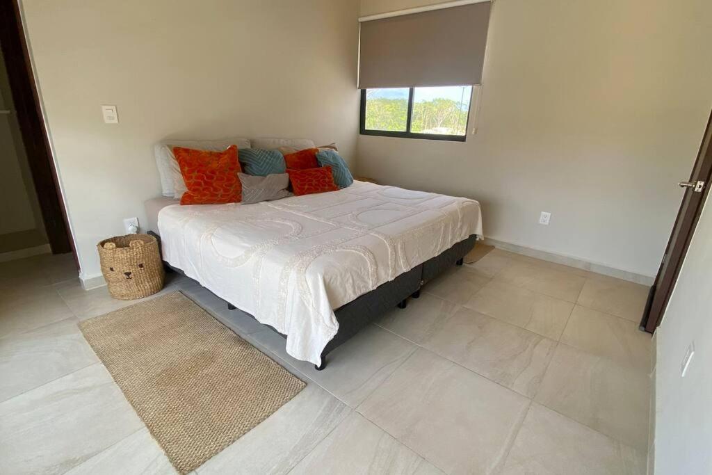 Сasa de vacaciones Big New House In Selvanova Coto 9 *